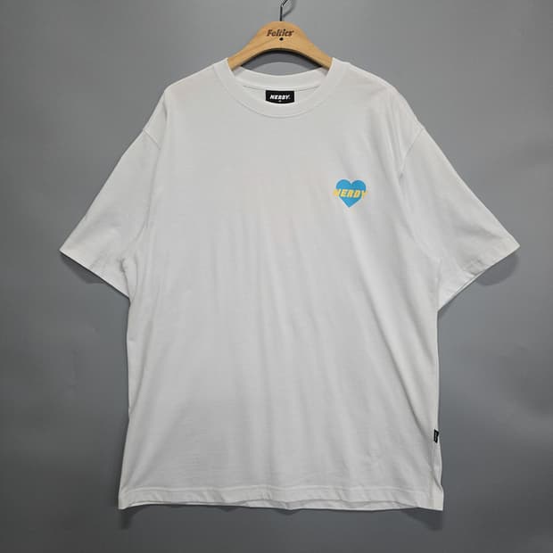 널디(NERDY) 하트 로고 반팔티 화이트 M