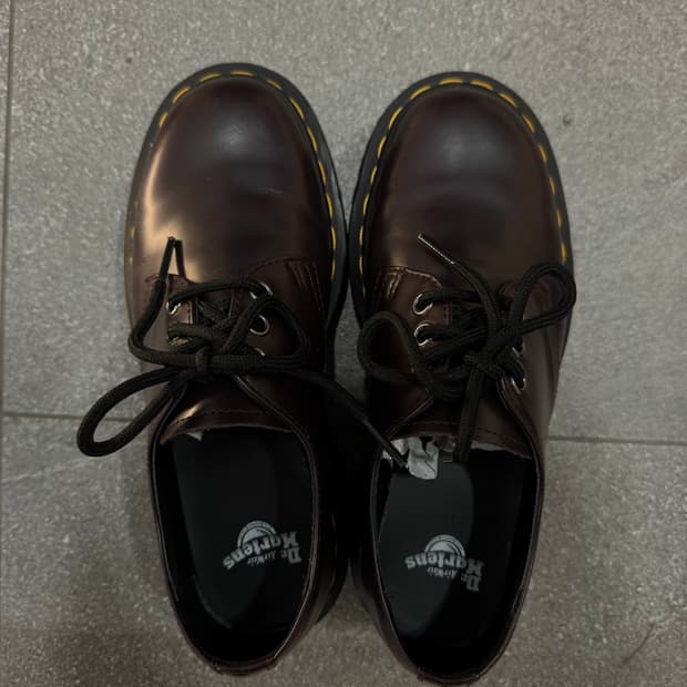 닥터마틴 쿼드 버건디 uk4