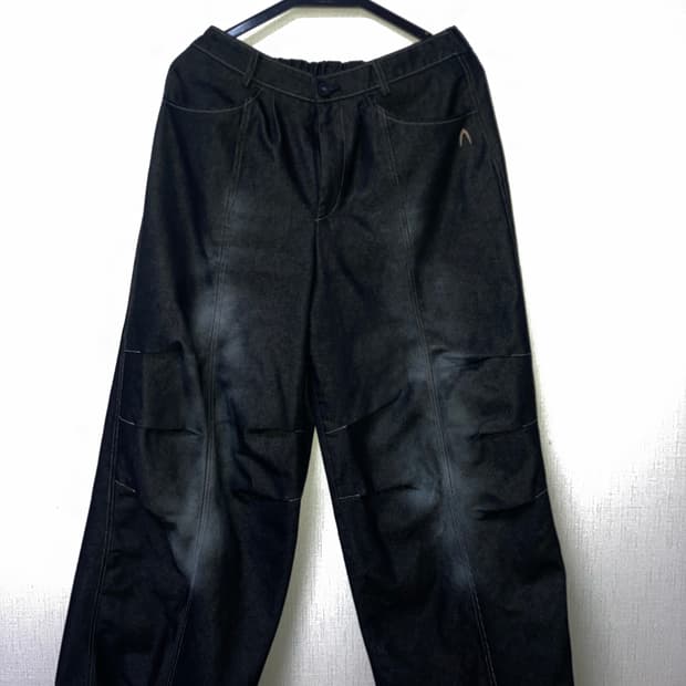 아캄 Sprayed Denim Pants (Black) 2사이즈