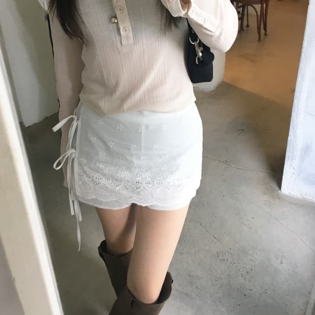 아워캐비넷  punching wrap skirt