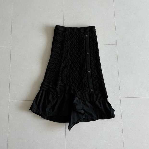 layered knit skirt