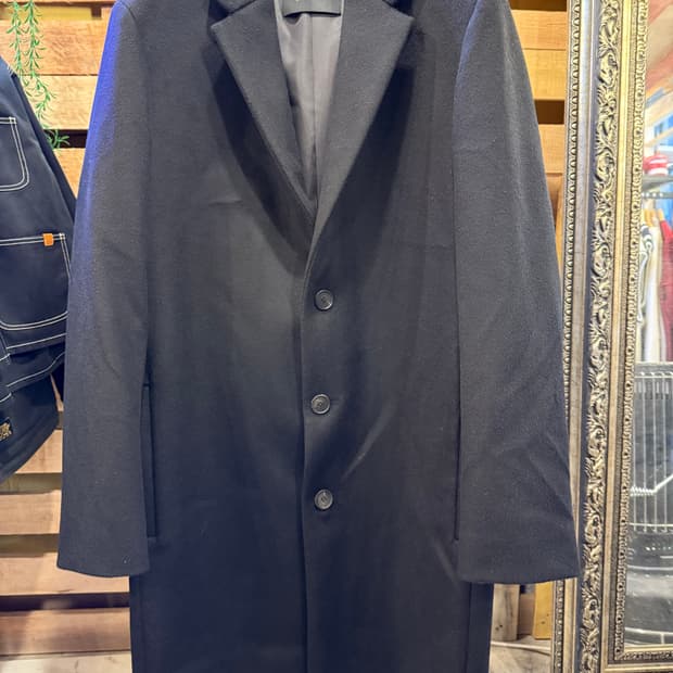 인사일런스 블랙 코트 L