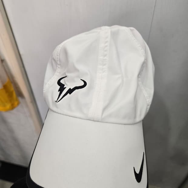 NIKE 나이키 나달 드라이핏 볼캡 모자! 화이트 & 블랙 포인트!