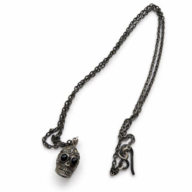 “IF SIX WAS NINE” BEDROCK Skull necklace