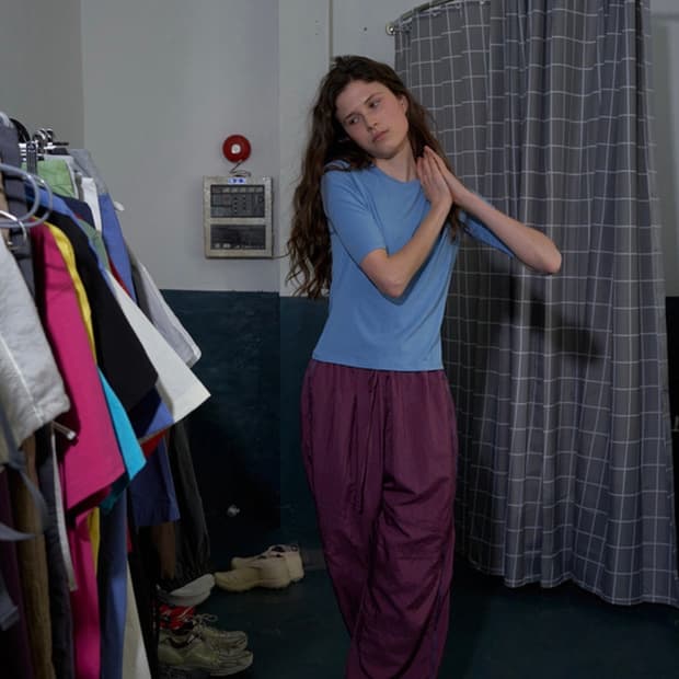 노컨텐츠 윈드쉴드 팬츠 와인