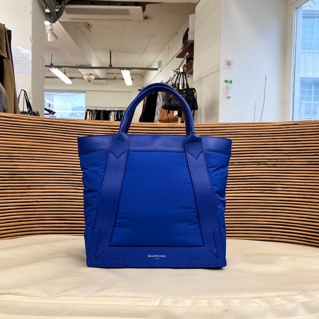 발렌시아가 나일론 카바스 S 토트백