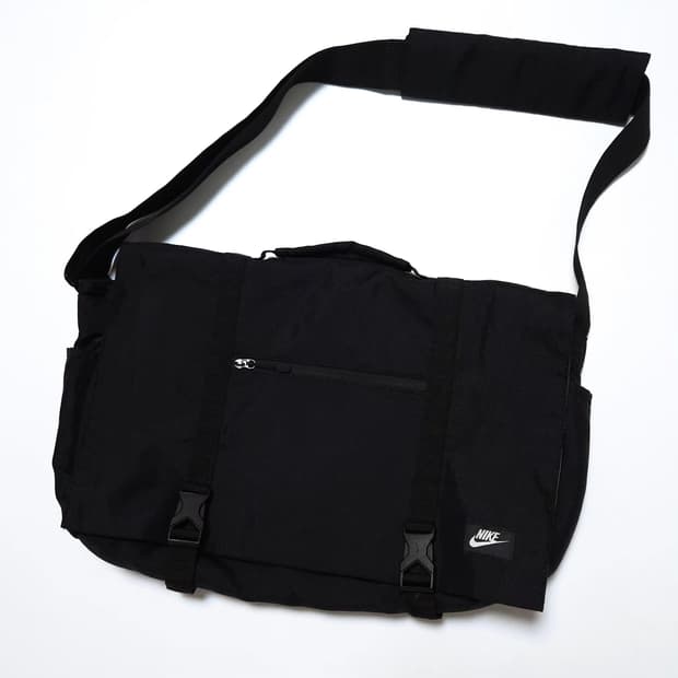 나이키 캐스케이드 레인지 메신저백