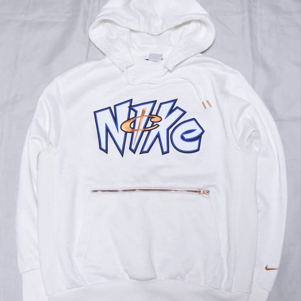 나이키 화이트 후드티 M