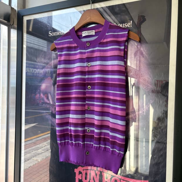 AD2002 Robe de chambre 꼼데가르송 니트 베스트