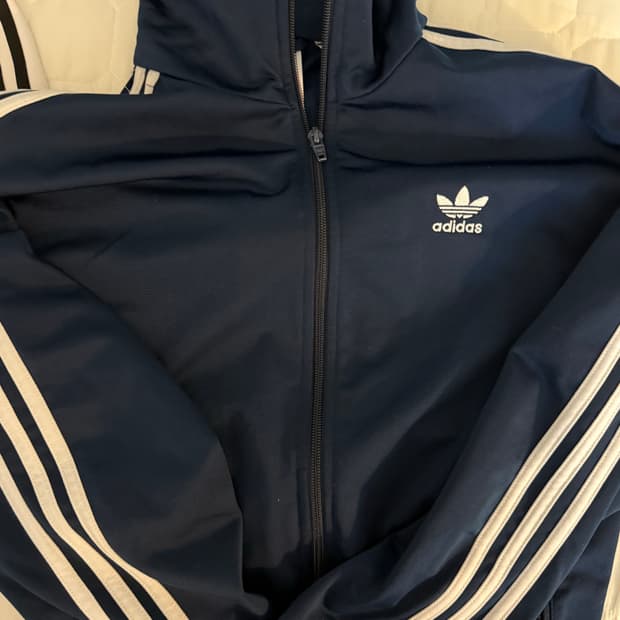 아이다스 트랙탑