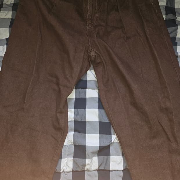 유니클로 브라운 팬츠