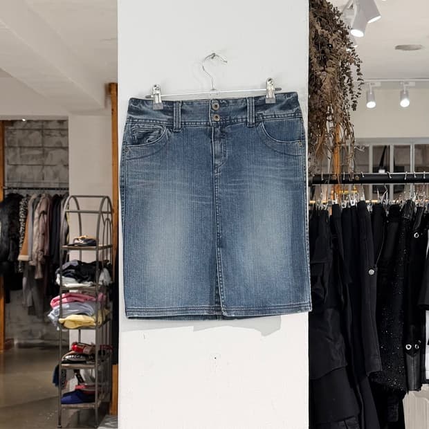 버버리 블루라벨 핑크 로고 데님 미니스커트