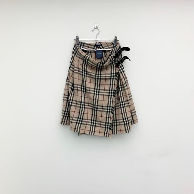 버버리 베이지 노바 체크 랩 스커트