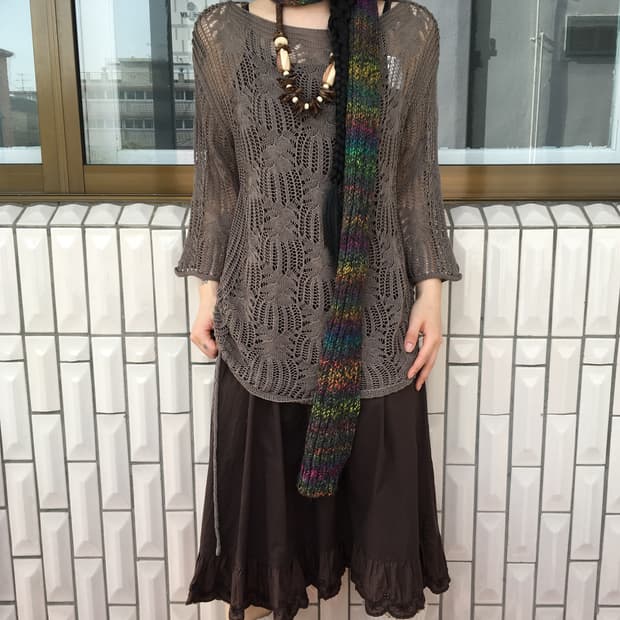 Side shirring crochet top