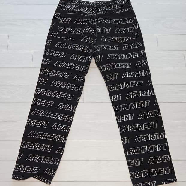 아파트먼트 Apartment 블랙 패턴 팬츠
