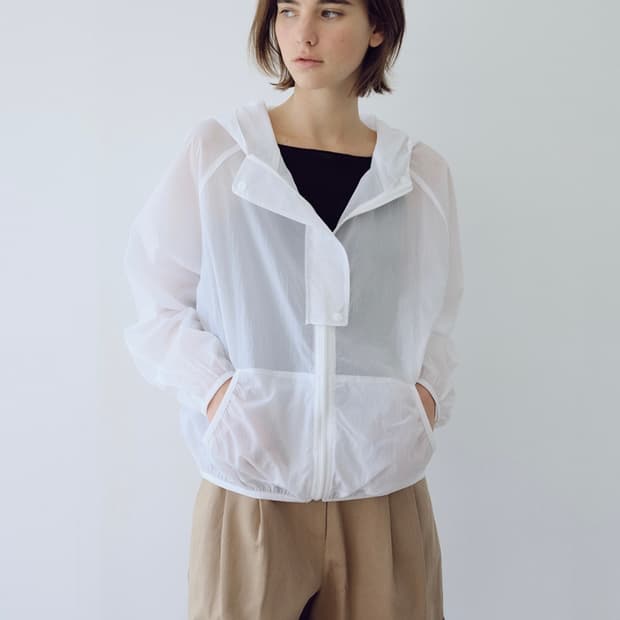유라고 light nylon hooded jumper 바람막이