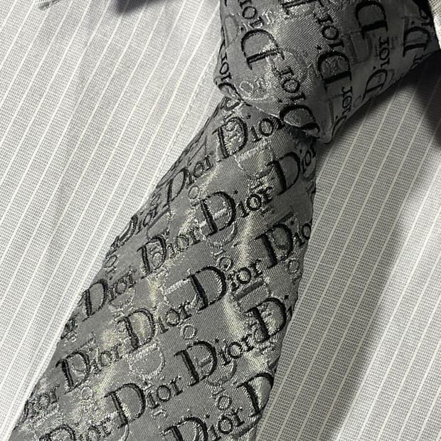 디올옴므 실크 넥타이