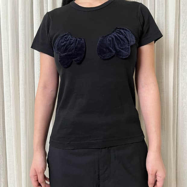 꼼데가르송 벨벳 패치 티셔츠 comme des garcons