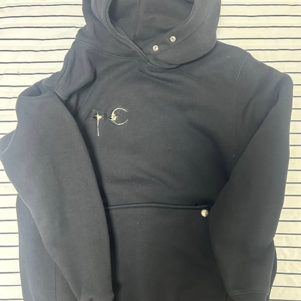 떠그클럽 후드티