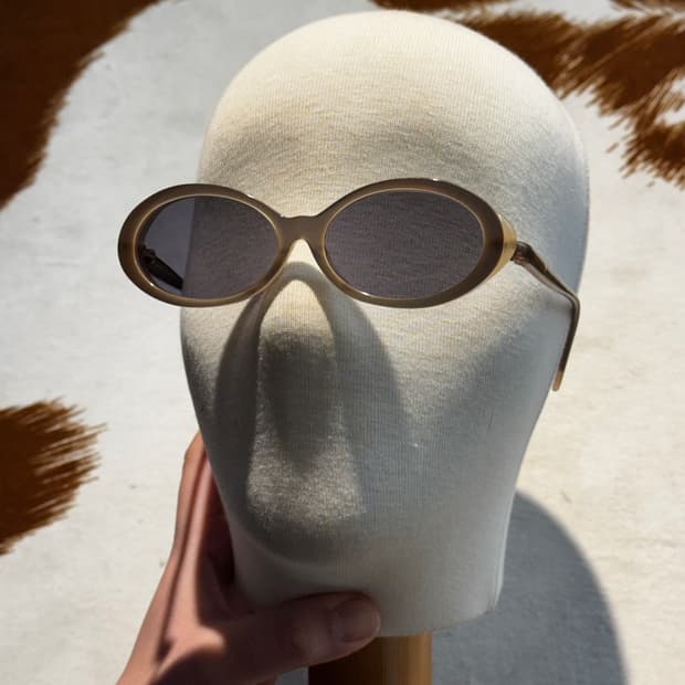 미쏘니 오벌 선글라스 베이지 (OS)