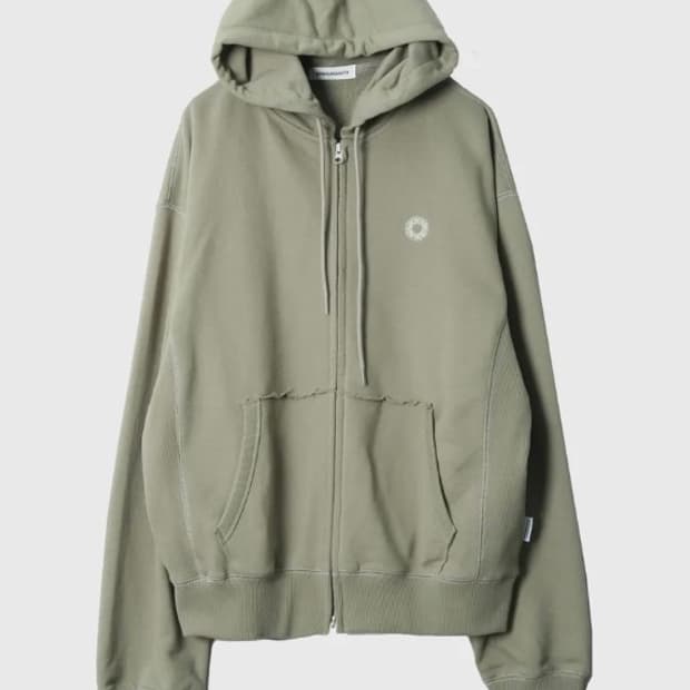 999휴머니티 후드집업 구매합니다