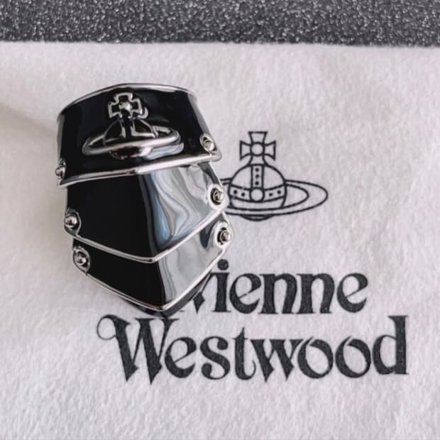 비비안웨스트우드 아카이브 블랙실버 아르테미스 너클링 반지