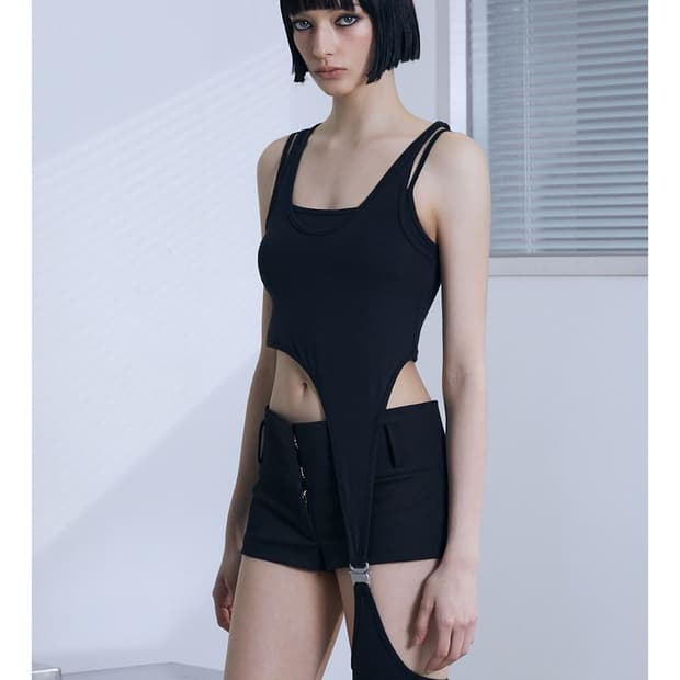 voont cut out garter sleeveless