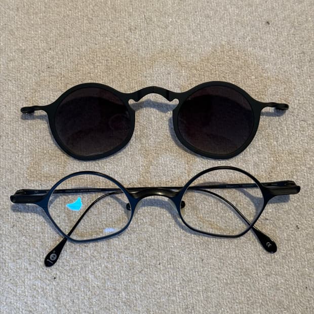 리가드즈 블랙 티타늄 안경