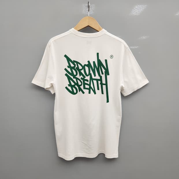 브라운브레스 시그니처 로고 반팔 티셔츠
