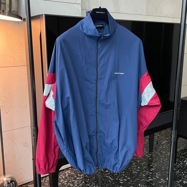 발렌시아가 나일론 바람막이 자켓 (흰/빨/네)