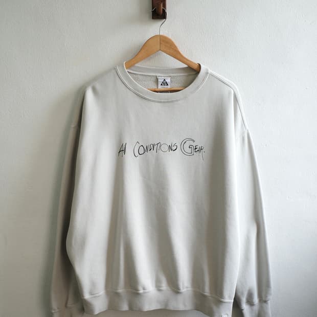 나이키 acg 스웻셔츠
