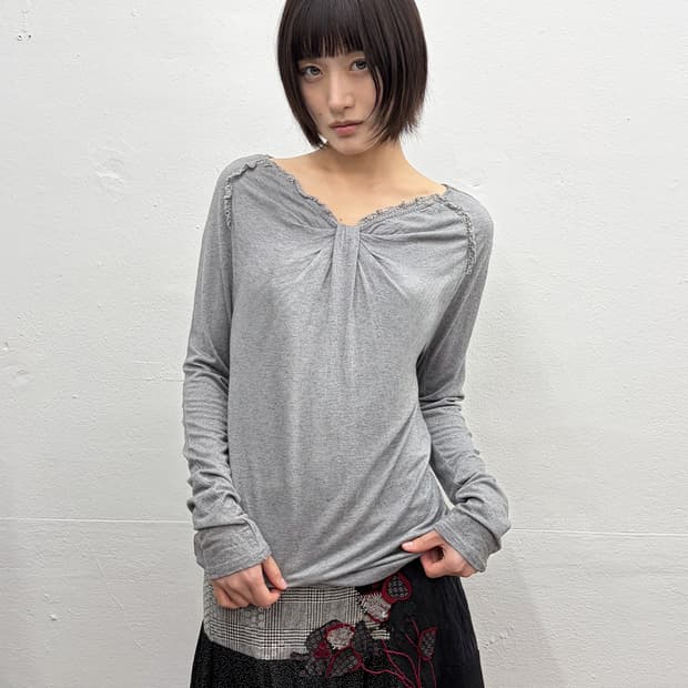 바네사 브루노 레이스 트리밍 롱슬리브