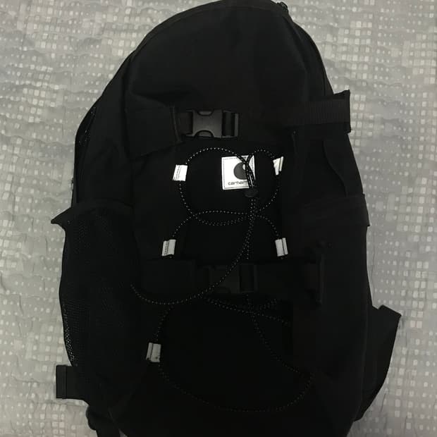 (무배) 칼하트 리플렉티브 킥플립 백팩