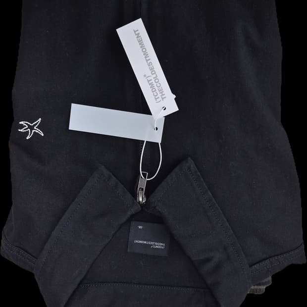 더콜디스트모먼트 자켓