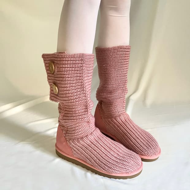 어그 카디 니트 부츠 베이비 핑크
