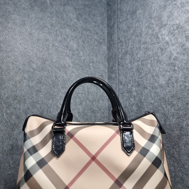 버버리 노바 체크 보스턴 백