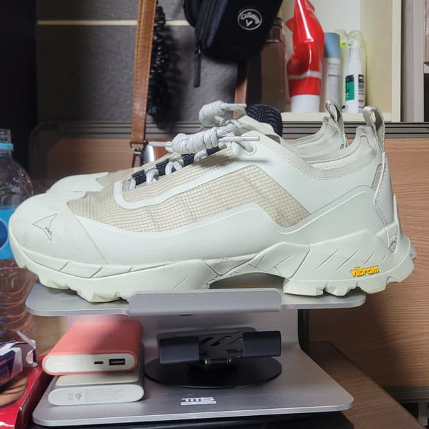 로아 카타리나 라이트 스니커즈