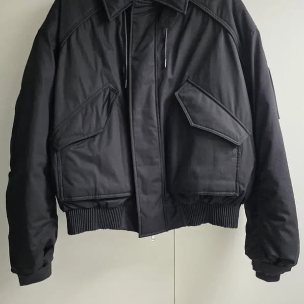 준지 24FW 스탠카라 다운점퍼 