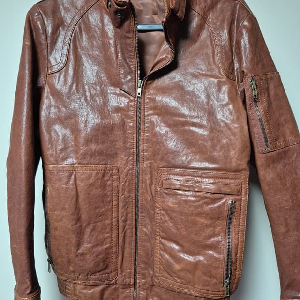 코모도스퀘어 가죽자켓 가죽잠바 95사이즈 판매합니다