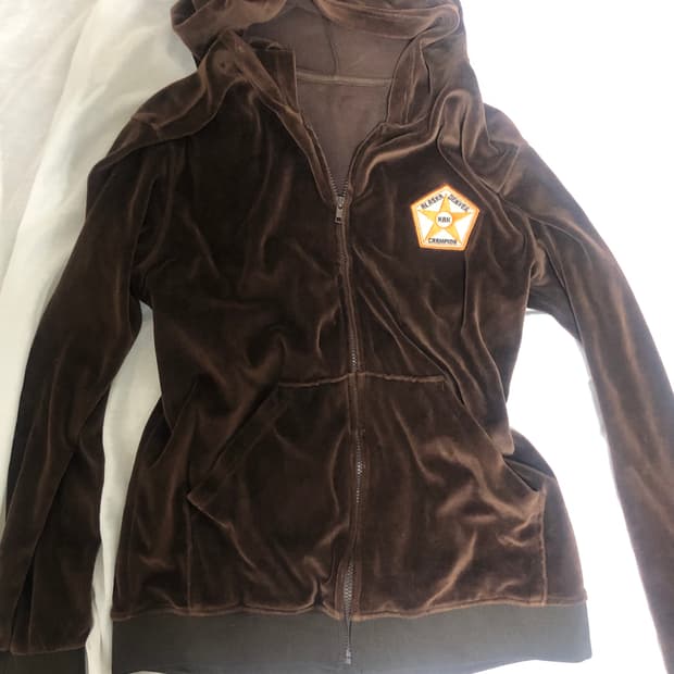 와투케 벨벳 브라운 후드집업