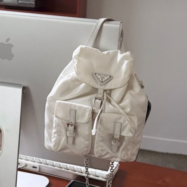 프라다 백