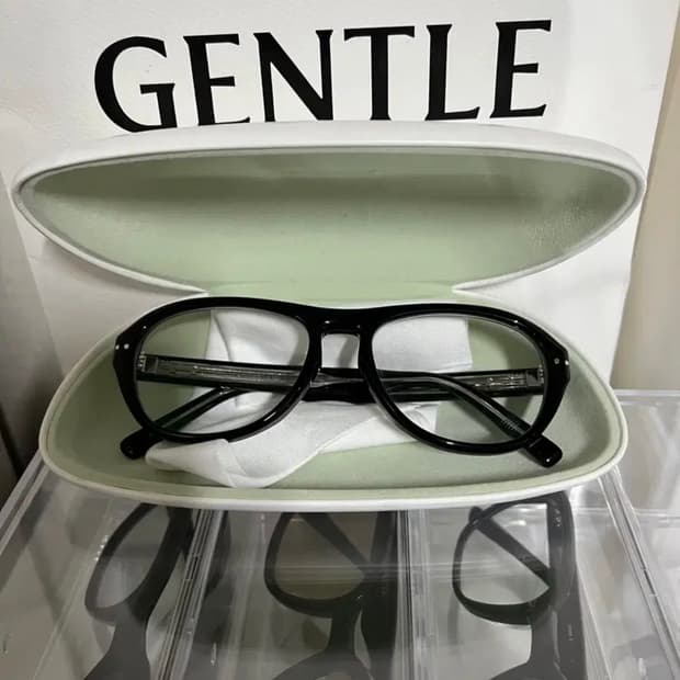 젠틀몬스터oaa판매합니다