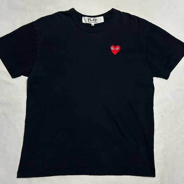 🫶🏻 꼼데가르송 레드와펜 블랙 반팔티 🫶🏻