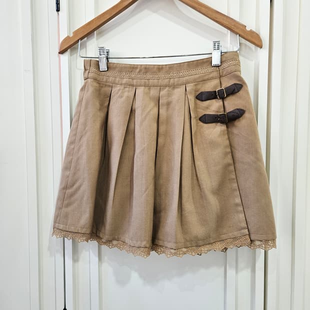 엑시즈팜 (axes femme) 초코무드 레이스 큐롯 스커트