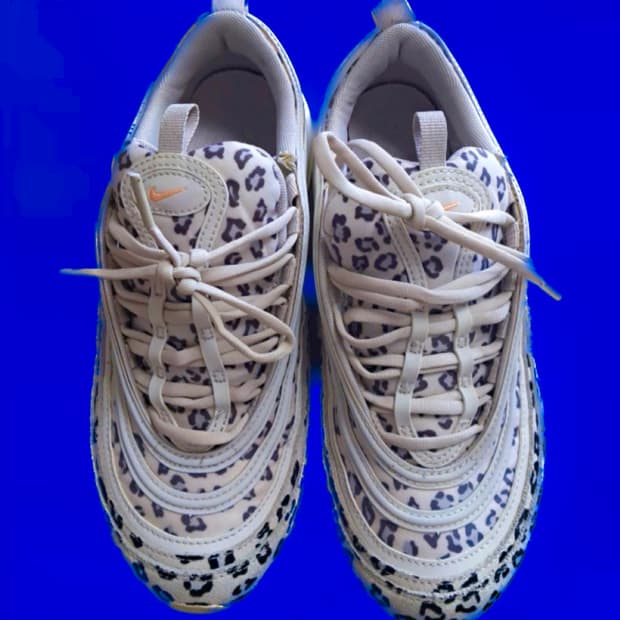 나이키 에어맥스97 핑크 레오파드 240 급처 