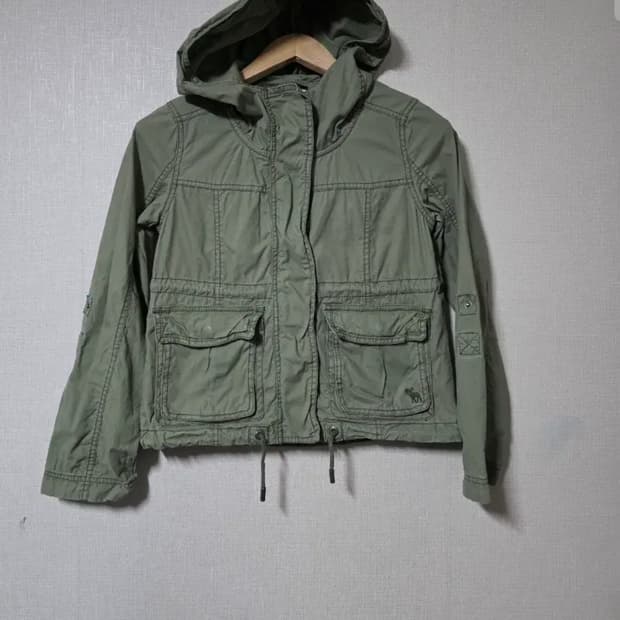 아베크롬비 카키색 후드 야상 봄버 점퍼  여자용 사이즈 80