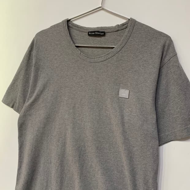 아크네 스튜디오 반팔티