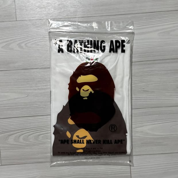 [새상품] 베이프 반팔티 M