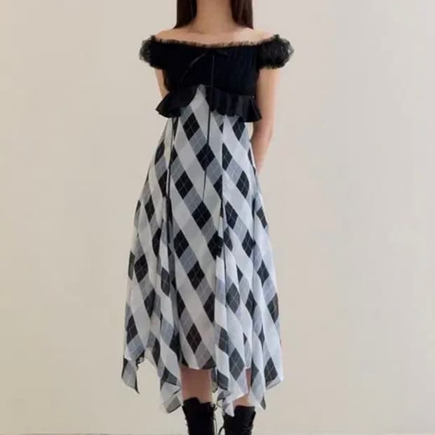 플레따 81 레이스 언발 쉬폰 블랙 드레스