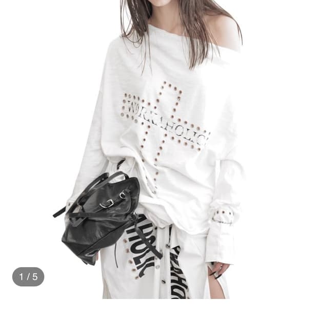 [WRKHLC] CROSS PIERCING BATWING TEE IN W